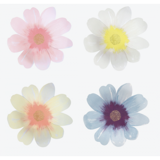 8 assiettes fleurs pastels